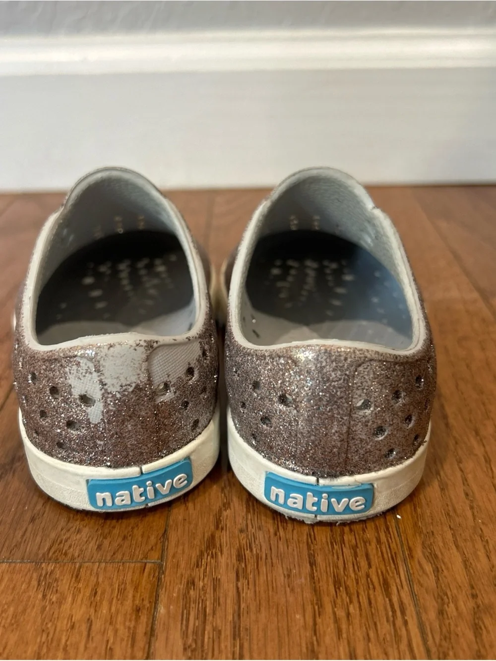 Native Jefferson Water Shoes Slip On Baby Girls Size 7 Glitter Silver